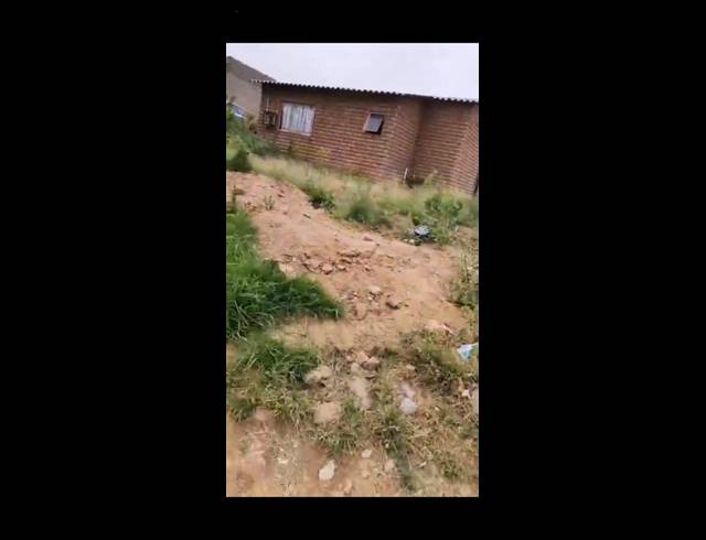 2 BEDROOM HOUSE FOR SALE IN COSMO CITY